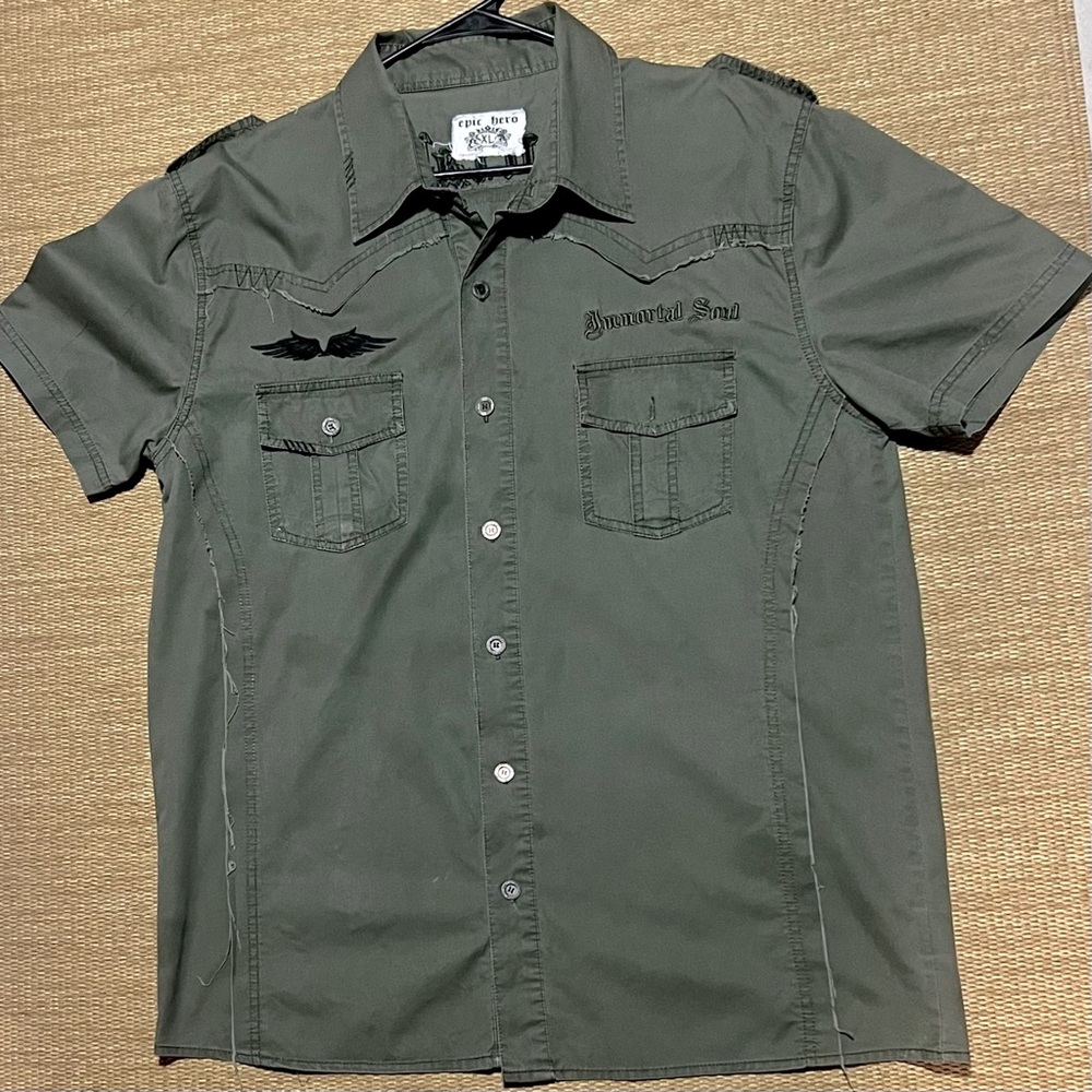 Epic Hero Short Sleeve Shirt Army Green Size XL Great Condition
